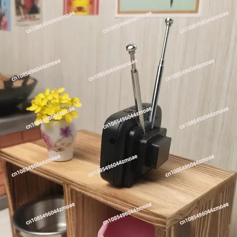 TV Retrò in Miniatura con Sche - Kitchen Appliances Vintage recensione e prezzo