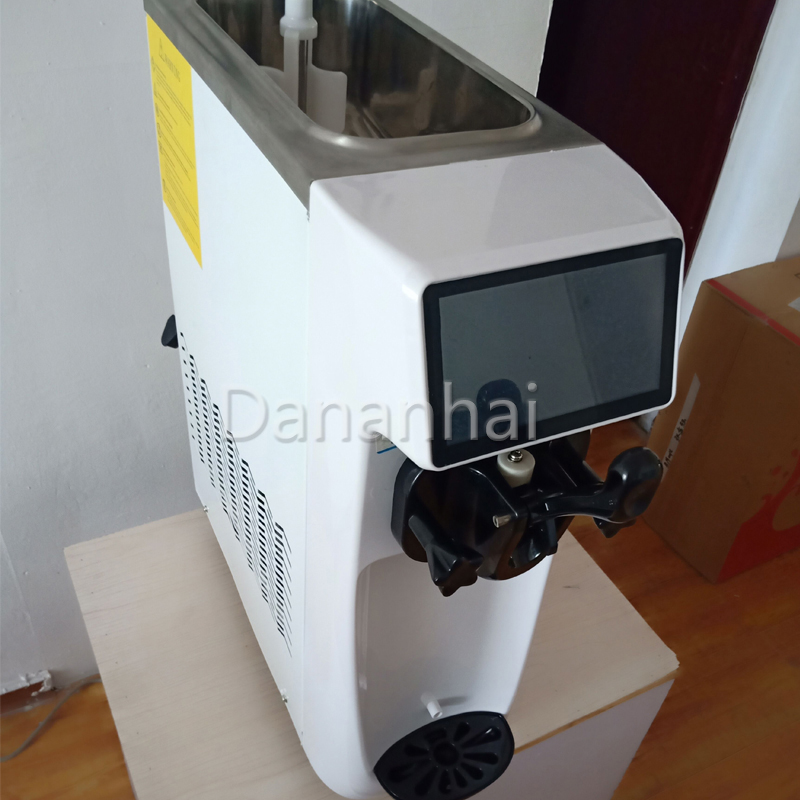 Macchina per Gelato da Tavolo  - Kitchen Appliances Quality recensione e prezzo